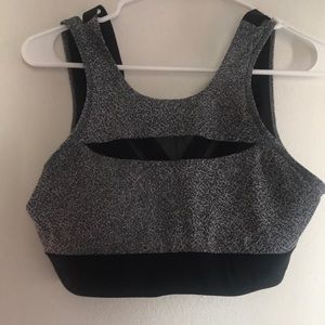 Lulus women’s sports bra